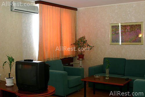 Cosmos Hotel 7